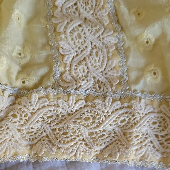 Yellow Eyelet Lace Trim Skirt - Picture 2 of 7